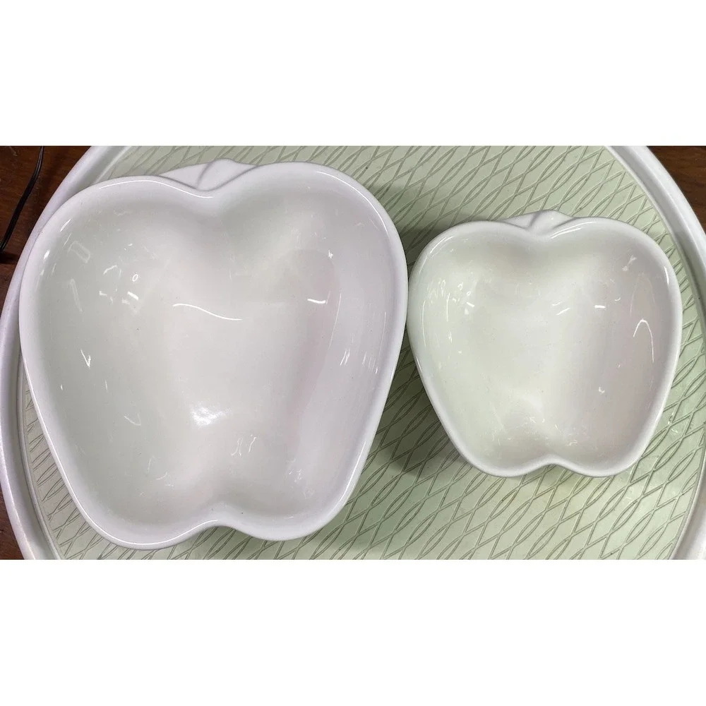 PFALTZGRAFF Vintage APPLE Shaped Set of TWO White bowls EUC‎